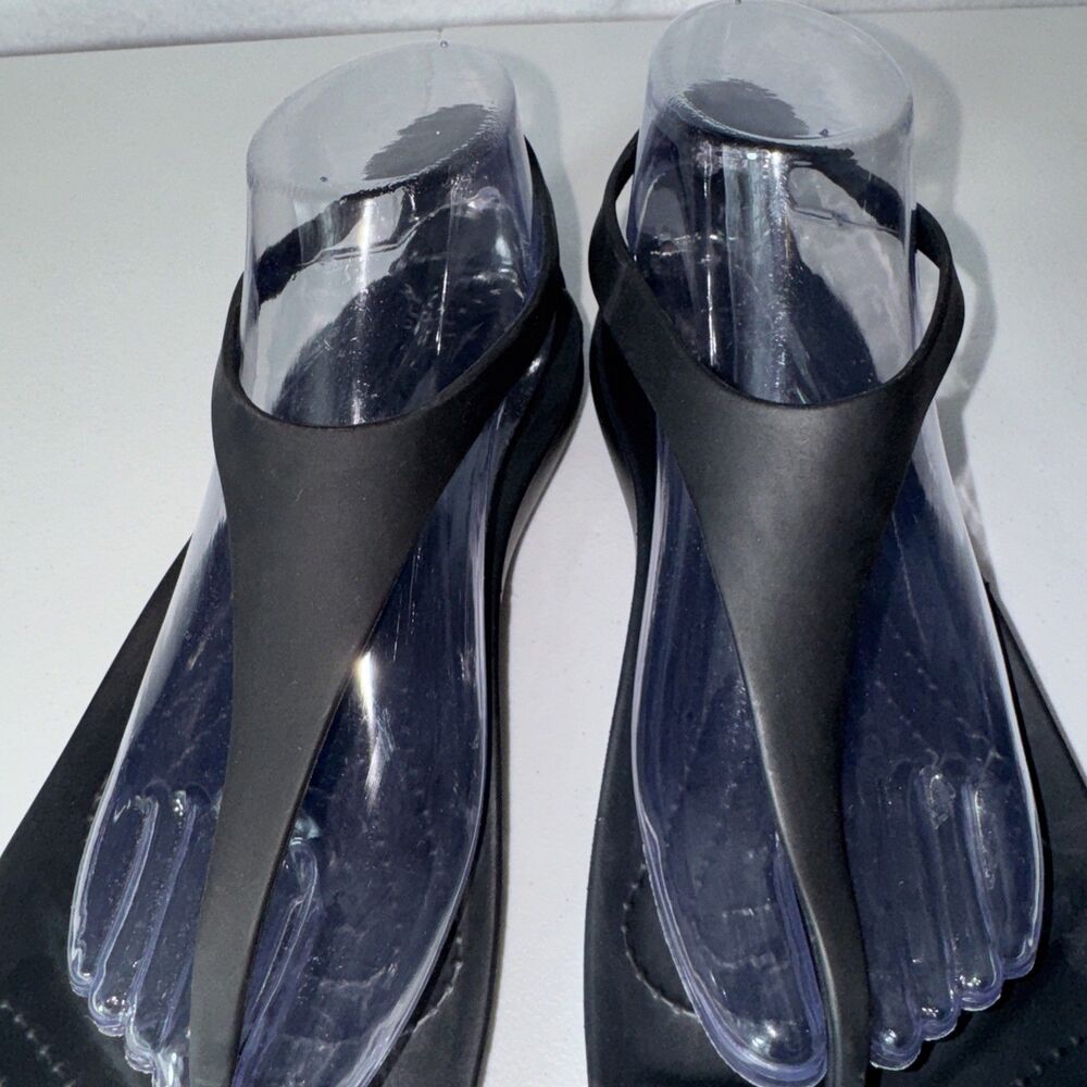 Crocs Sexi Serena Sandals Women’s Size 11 Black Thong Lightweight Comfort - Picture 5 of 9